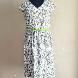 Stylish White and Green Patterned Dress NWT $129
